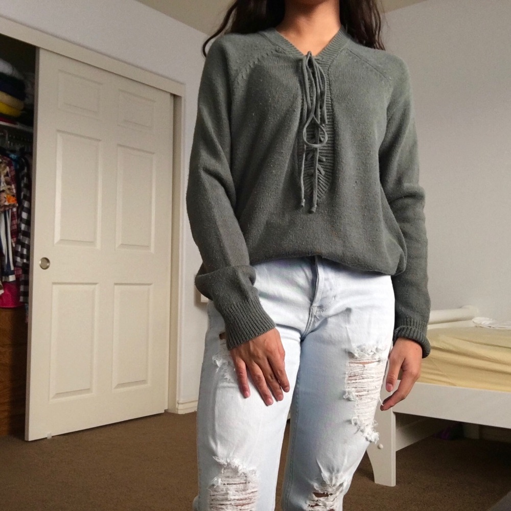 F21 army/forest green knit sweater (NEGOTIABLE)